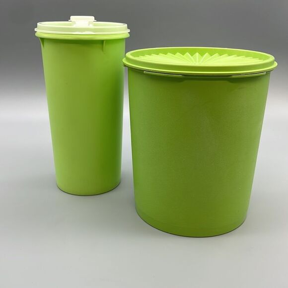 Vintage Tupperware Servalier Storage Canister Lime Green and 261 1 QT Pitcher - Picture 3 of 15